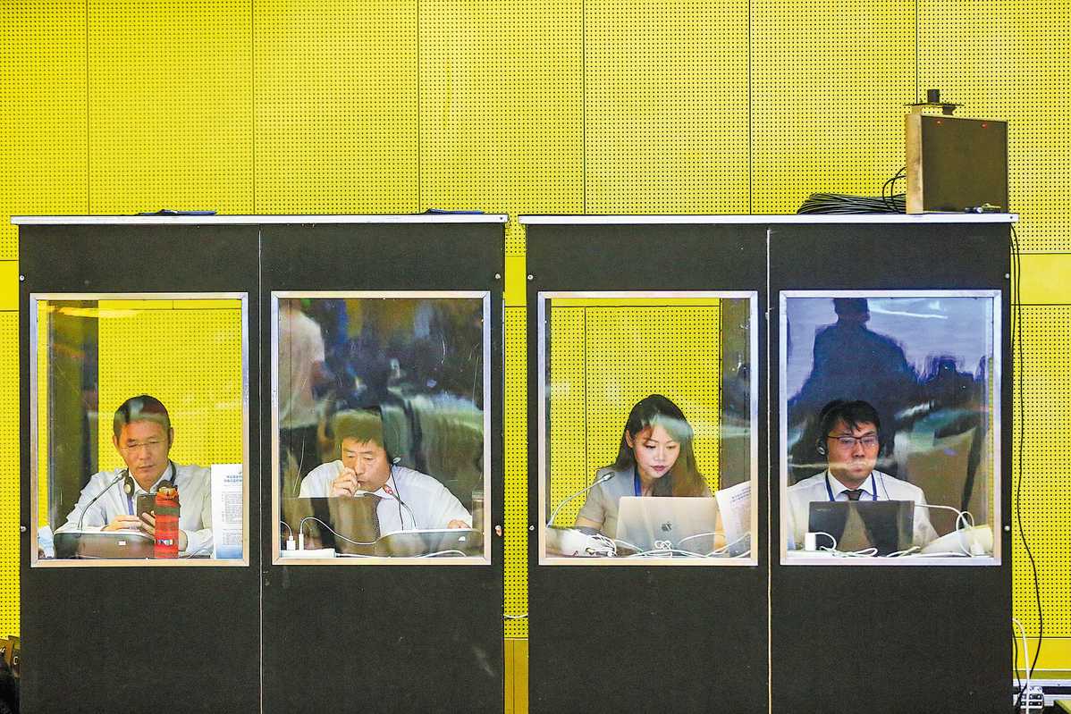 Chinese foreign language majors face uncertain future as AI replaces basic skills