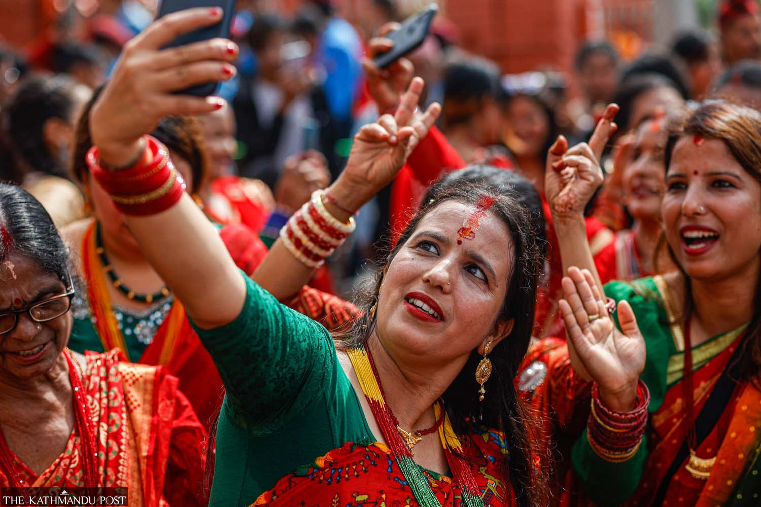 Nepal’s Hindu women throng Pashupatinath temple to celebrate Haritalika Teej