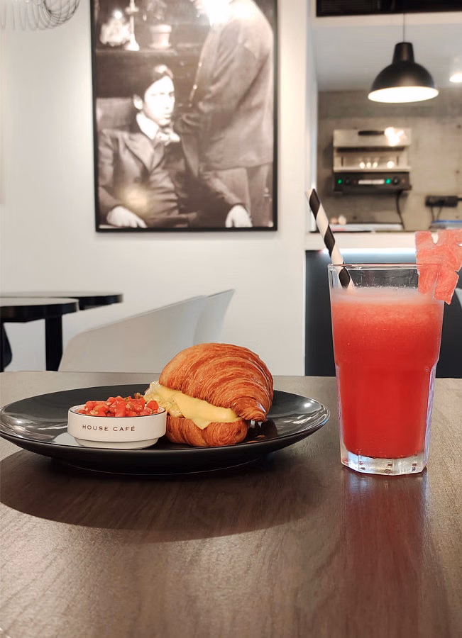 House Café rekindles Dhaka’s café culture of the past