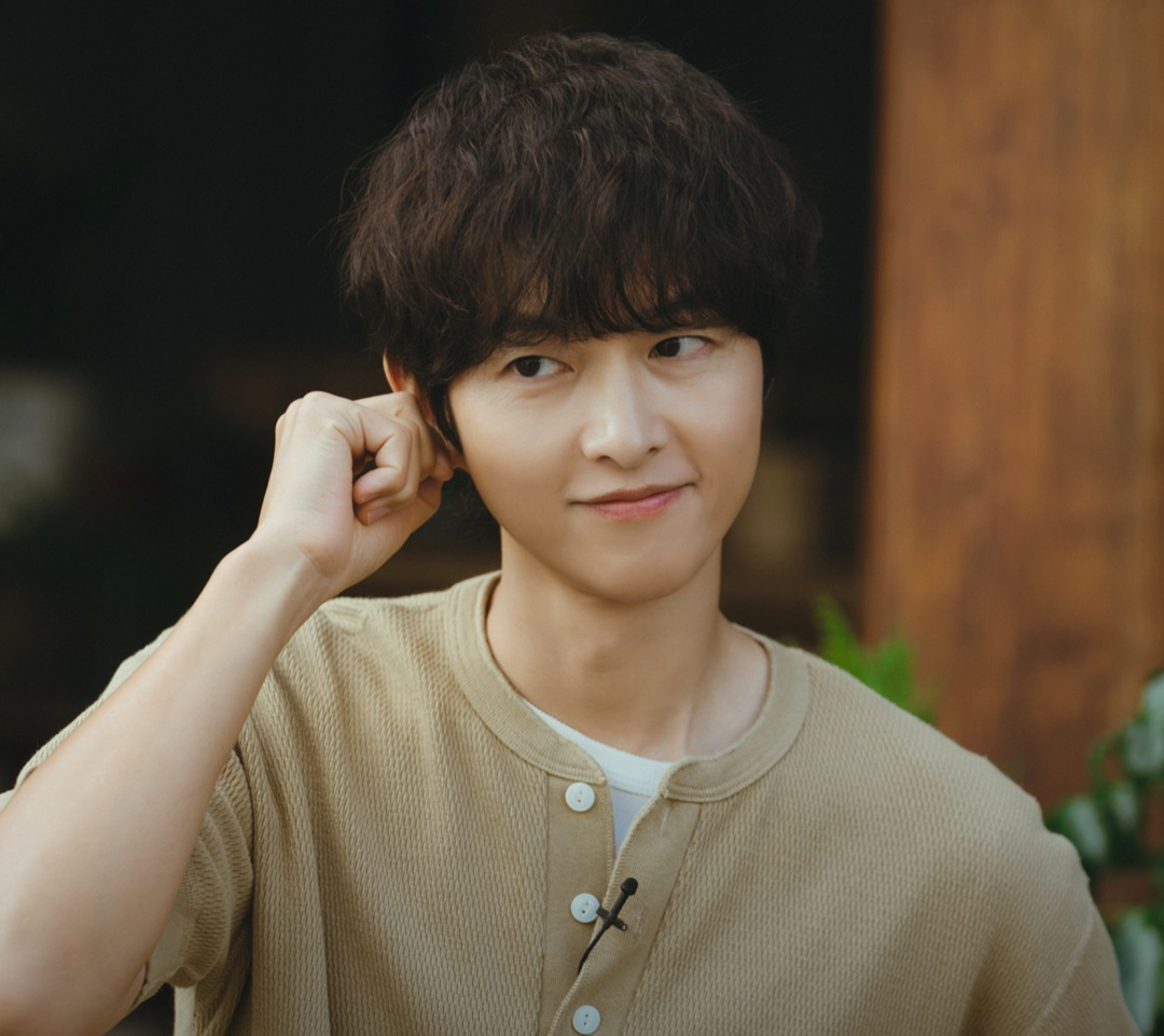Hallyu star Song Joong-ki returns to romance for first time in 9 years with 'My Youth'