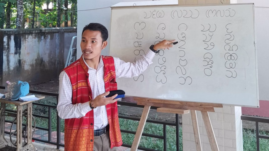 One young Bangladeshi’s mission to keep an indigenous script alive