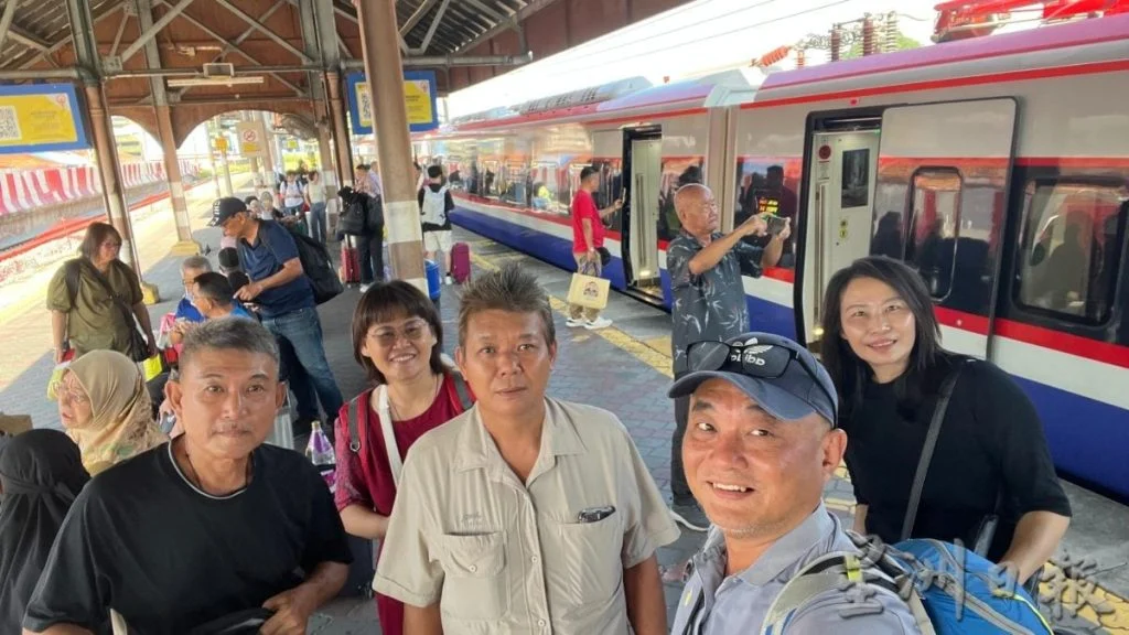 Ten Malaysian seniors cross four countries in an adventurous rail journey from Seremban to Beijing