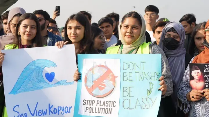 Gen Z is stepping up to clean beaches in Pakistan’s Karachi