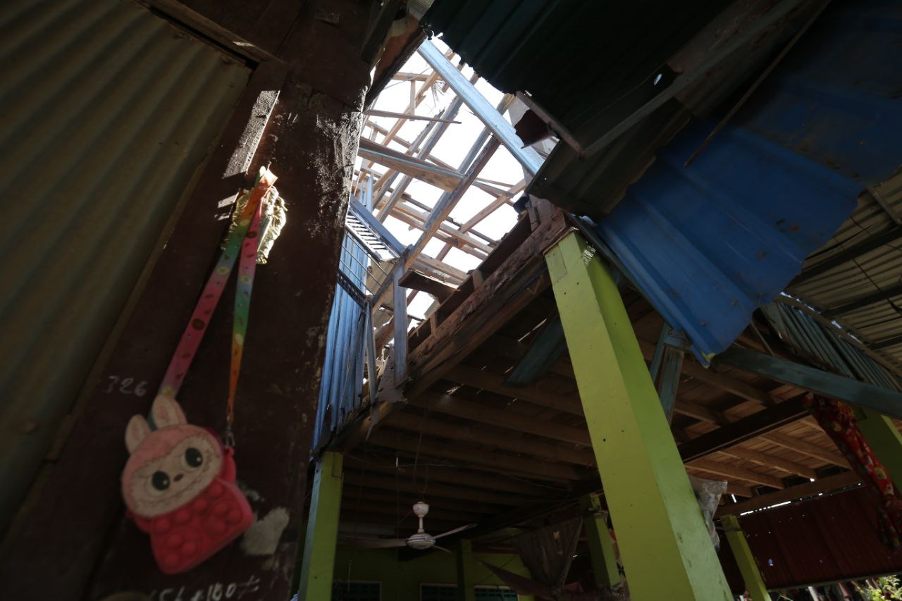 Ceasefire holds, but half a million Cambodians remain displaced four days on