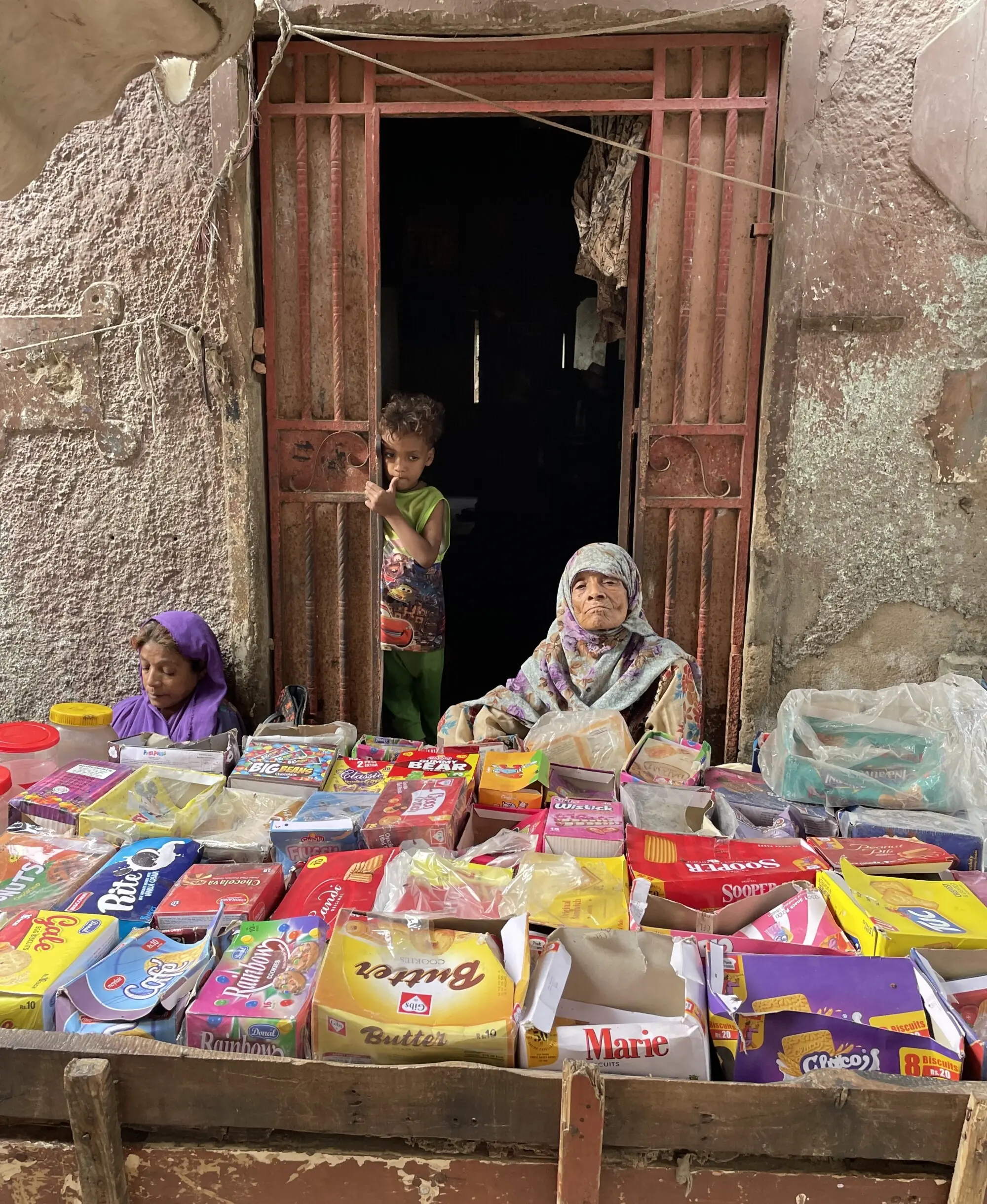 The heart of Pakistan’s Lyari lives on through the quiet strength of ‘ammas’ sitting on doorsteps