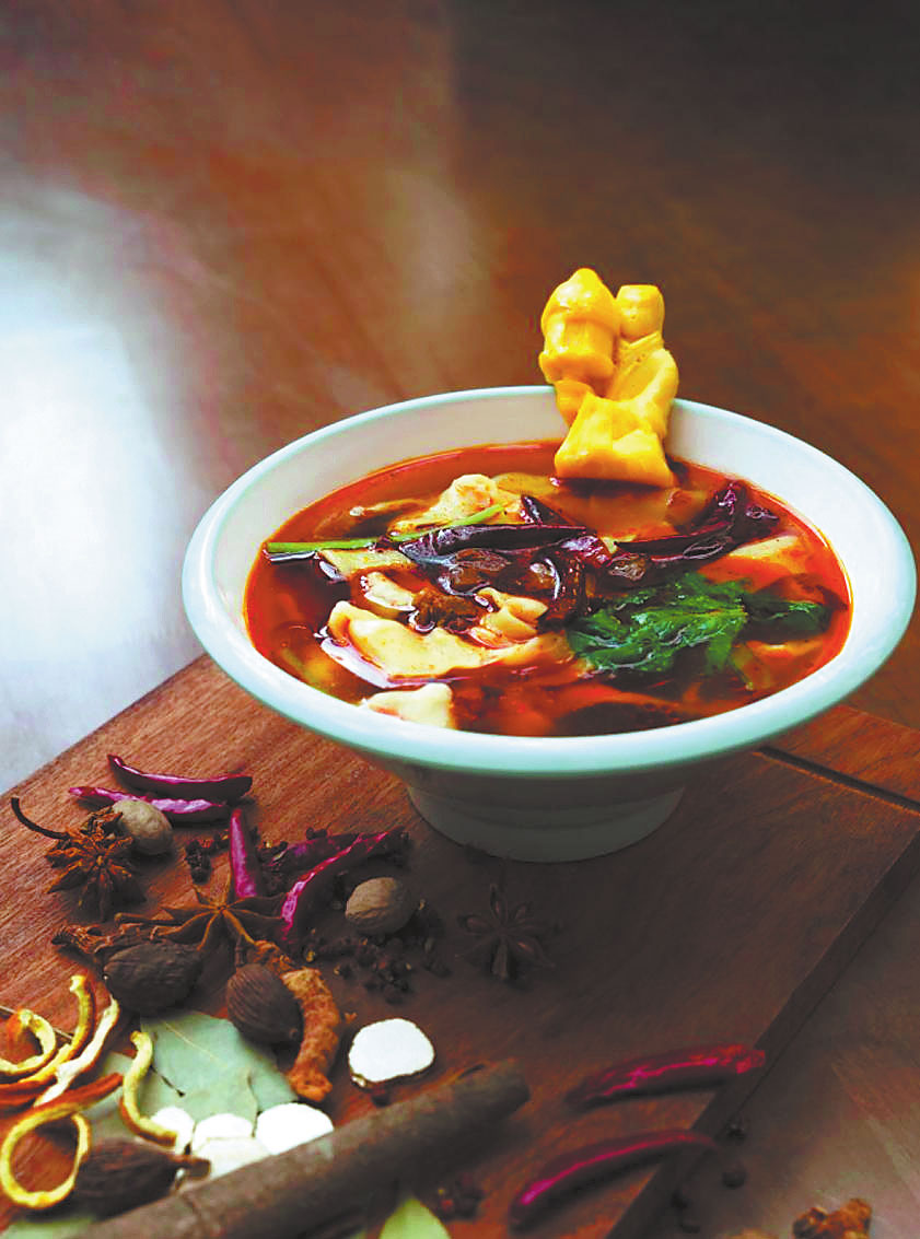 Lunch at China’s Hebei Museum