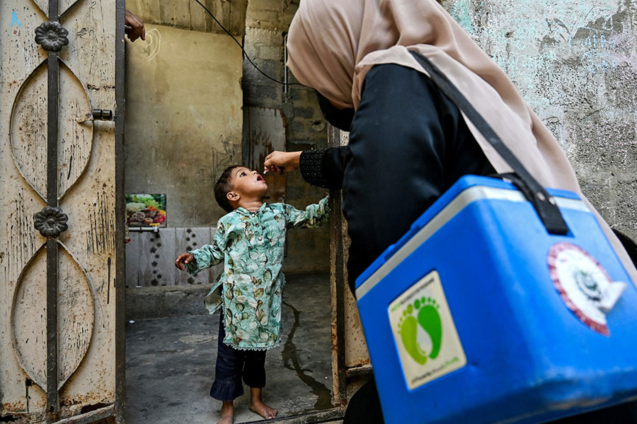 Pakistan Polio Campaign 2026: 300,000 Children Missed Despite Overall Success - News Directory 3