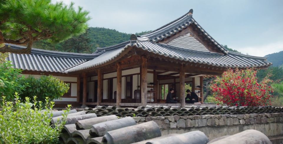 Your travel guide to K-drama 'Perfect Crown' filming sites