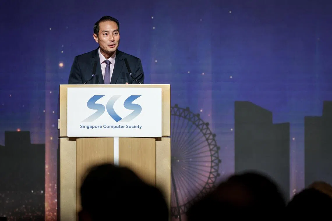 Singapore's AI Ambition: Training 40,000 Tech Workers for an Automated Future