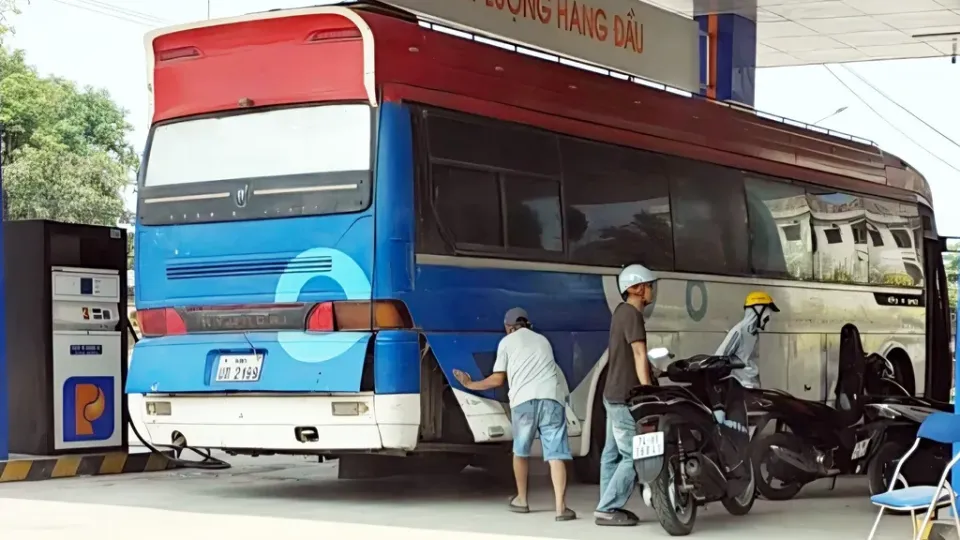 04202606144801_vna_potal_quang_tri_tang_cuong_kiem_soat_ngan_chan_van_chuyen_xang_dau_trai_phep_qua_cua_khau_quoc_te_lao_bao_8676346.webp