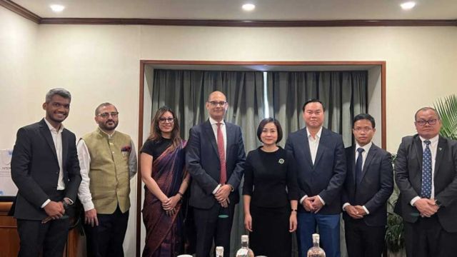 18_2_2024_nbc_governor_chea_serey_centre_right_meets_with_international_payments_limited_nipl_in_mumbai_india_on_february_16_nbc.jpg