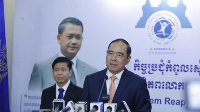 19_11_2023_First-vice-president-of-the-CMAA-Ly-Thuch-addresses-a-workshop-on-the-Kingdoms-preparations-to-host-the-Siem-Reap-Angkor-Summit-on-a-‘Mine-Free-World-on-November-16.-cmaa.jpg