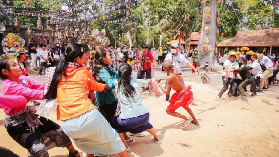 Nearly 4.6 million tourists logged in Cambodia over Khmer New Year ...