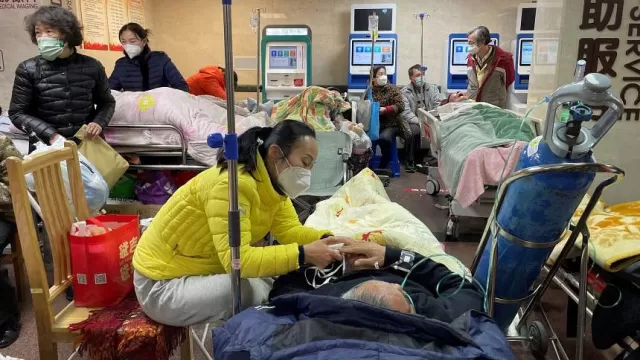 2023-03-03T030357Z1677991073RC2IJY95YRSZRTRMADP3HEALTH-CORONAVIRUS-CHINA-REVERSAL_7.webp