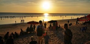 Governor announces Bali lists dos and don’ts for tourists