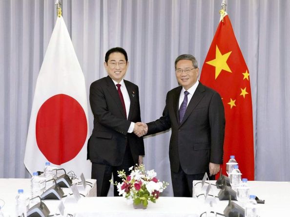 PM Kishida, China’s Li hold bilateral talks, issues include import ban on marine products, Taiwan