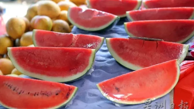 22Mac26Fruit.webp