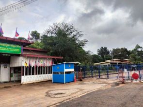 Cambodia responds to Thai border closures by closing two crossings