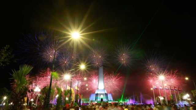 28_12_2023_the_opening_ceremony_of_the_win_win_monument_in_the_capital_s_chroy_changvar_district_on_december_29_2018_heng_chivoan.jpg