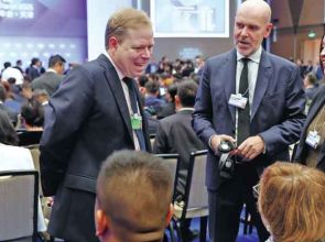 Summer Davos business leaders upbeat on China