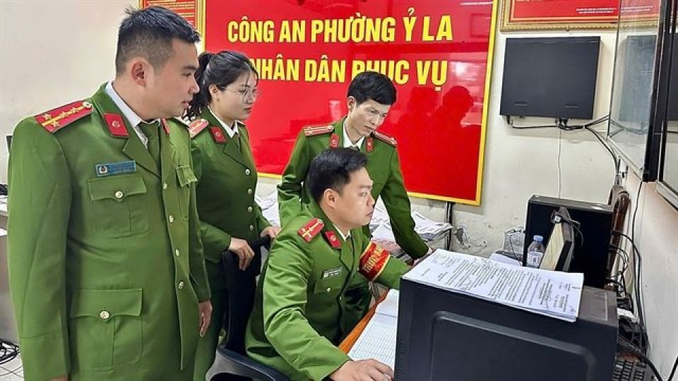 408291_5101613358311066_vna_potal_cong_an_tuyen_quang_chinh_thuc_van_hanh_bo_may_cong_an_2_cap_7881995.jpg