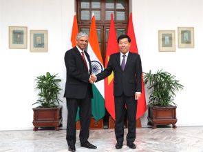 Vietnam, India hold political consultation, strategic dialogue