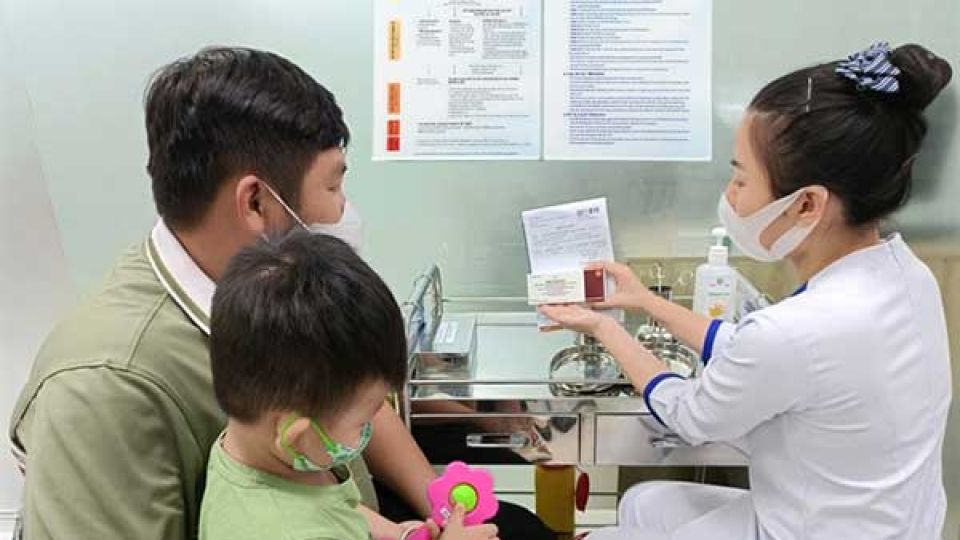 496829_5453303329371451_vaccine.jpg