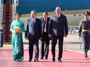Vietnam’s top leader arrives in Moscow, beginning official visit to Russia