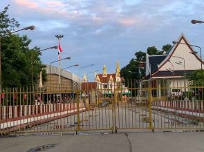 Thai-Cambodia border closed to cargo traffic