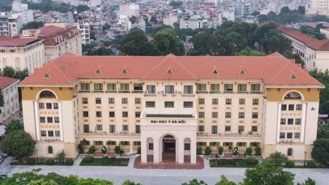 507366_university-.jpg