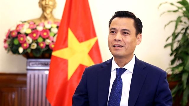 509898_5506804844340646_vna_potal_thu_truong_dang_hoang_giang_tra_loi_phong_van_truoc_hoi_nghi_cap_cao_ky_niem_35_nam_quan_he_asean_-_nga_8824958.jpg
