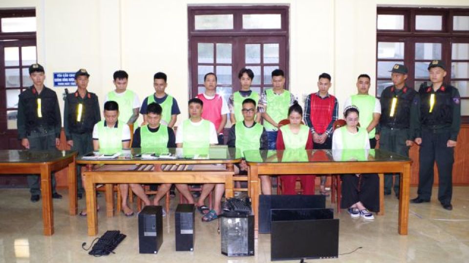512630_vna_potal_ninh_binh_bat_giu_12_doi_tuong_lua_dao_mang_xuyen_quoc_gia_8852327.jpg