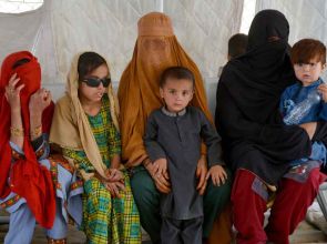 200,000 Afghans left Pakistan since deportations renewed in April