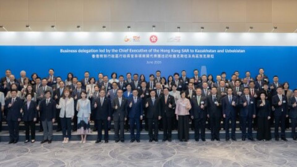 772739-Group-photo-jpg-550x.jpeg