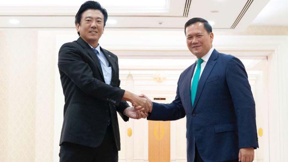 9_7_2024_prime_minister_hun_manet_right_greets_ryoji_fujita_managing_director_of_toyota_tsusho_manufacturing_cambodia_during_their_july_8_meeting_in_phnom_penh_stpm.jpg