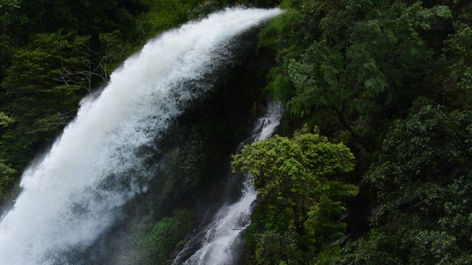AFP__20130707__Hkg8771202__v1001__MidRes__BhutanEnvironmentEconomyHydropower.jpg