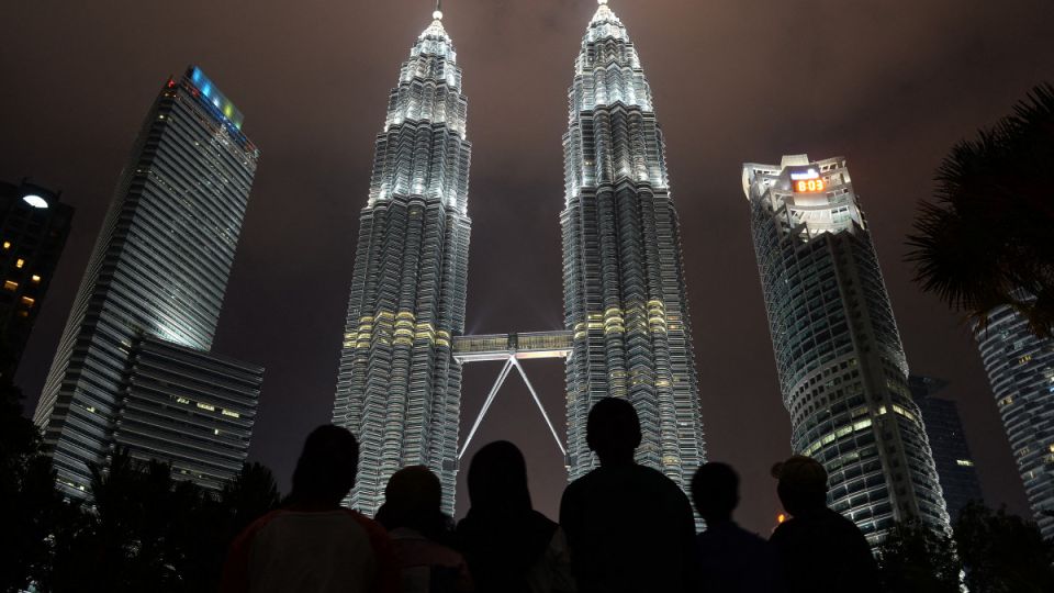 AFP__20160319__8W8O5__v2__MidRes__MalaysiaEnvironmentEnergyEarthHourClimate.jpg