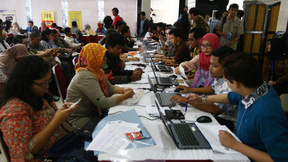 AFP__20161005__GS9YC__v1__MidRes__IndonesiaTaxationPoliticsEconomy.jpg