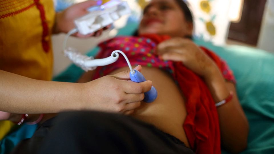 AFP__20180717__17E0EN__v1__MidRes__NepalHealthWomen.jpg