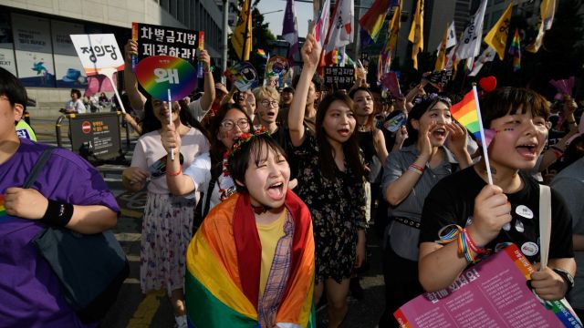 AFP__20190601__1H46YV__v1__MidRes__SkoreaSocialReligionRights.jpg