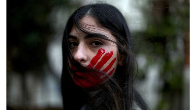 AFP__20191207__1MW0DQ__v1__MidRes__LebanonWomenRightsDemo.jpg