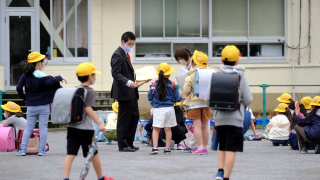 AFP__20200601__1SN42D__v1__MidRes__JapanHealthVirus.jpg