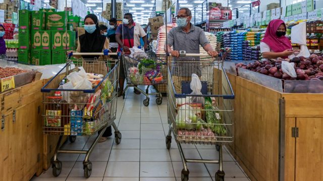 AFP__20210111__8YJ34E__v1__Preview__MalaysiaHealthVirus.jpg