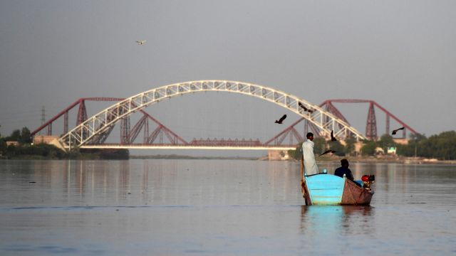AFP__20210715__97H6UC__v1__MidRes__PakistanEnvironmentConservationDolphin.jpg