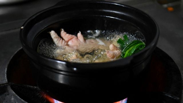 AFP__20230117__33773A8__v1__MidRes__VietnamLunarNewYearFood.jpg