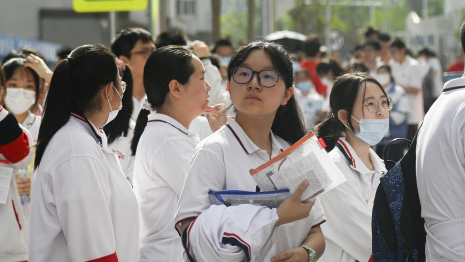 AFP__20230607__33HB8Z8__v1__HighRes__ChinaEducationExam11.jpg