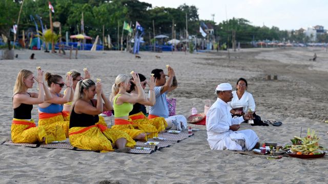 AFP__20230805__33QK74R__v1__MidRes__IndonesiaTourismReligion.jpg