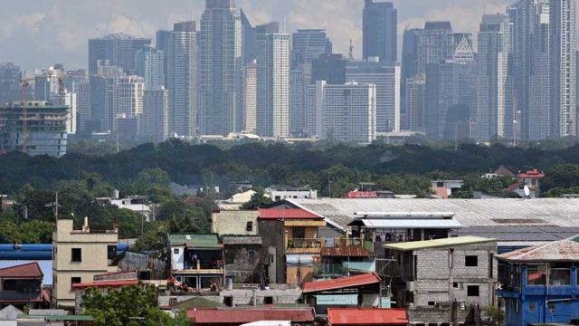 AFP__20230819__33RE3JF__v1__MidRes__PhilippinesEconomy.jpg