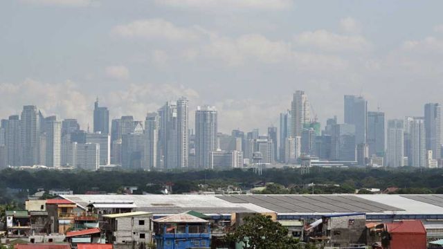 AFP__20230819__33RF3XP__v1__MidRes__PhilippinesEconomy1.jpg
