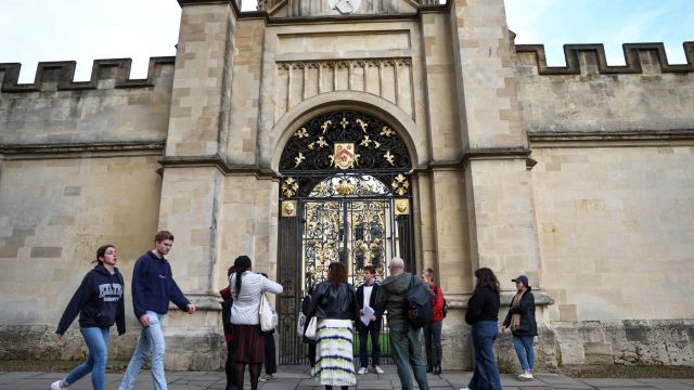 AFP__20231031__33Z37BH__v2__Preview__BritainHistoryTourismEducationUniversity.jpg